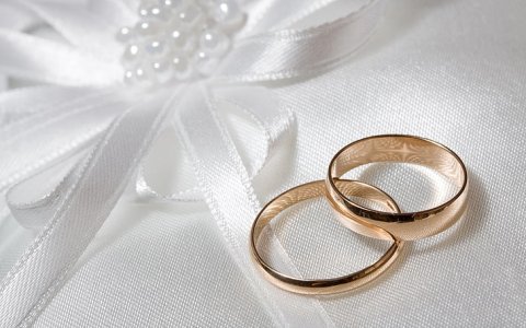 Jak vybrat snubní prsteny, které vydrží a budete je rádi nosit