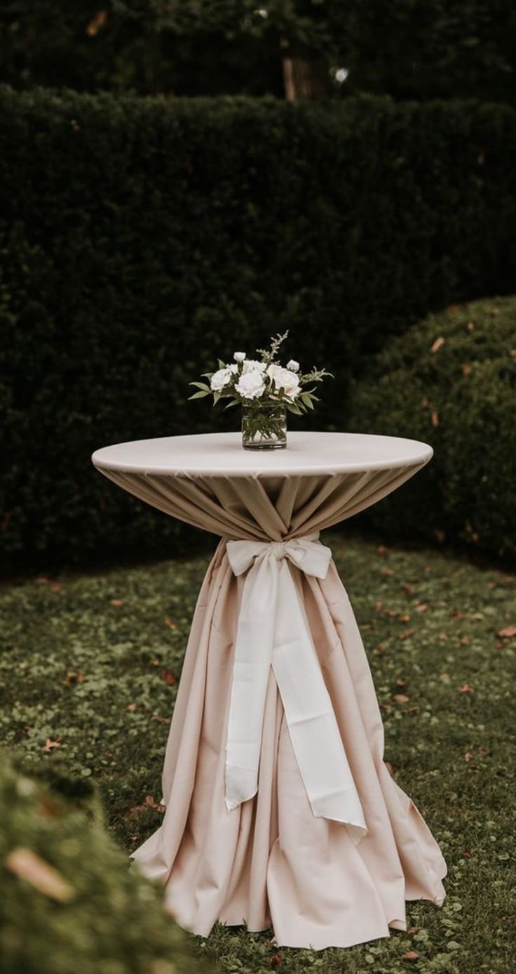 Béžový potah na bistro stolek 80 cm